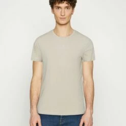 Pier One 3 PACK - Camiseta Básica - Brown/beige/light Blue, Hombre