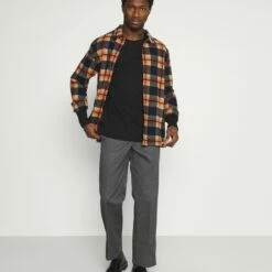 Pier One Hombre Camiseta De Manga Larga - Black -Ofertas Pier One Tienda 0d38fecf277c4835a635ab85a39615df