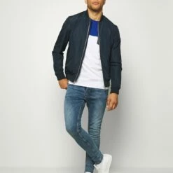 Pier One Hombre Camiseta Estampada - Light Blue -Ofertas Pier One Tienda 2a3f1d95d9014d21bf11068b5db50616