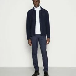 Pier One Hombre Camiseta De Manga Larga - White 8 Pier One Hombre Camiseta De Manga Larga - White -Ofertas Pier One Tienda 2f8ab7e03d1b4cbb9c72076afc6e6a83