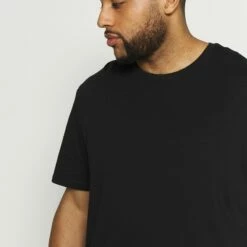 Pier One Hombre 2 PACK - Camiseta Básica - Black 11 Pier One Hombre 2 PACK - Camiseta Básica - Black -Ofertas Pier One Tienda 534694f073cd4cafaa153bf3f6a29fa1