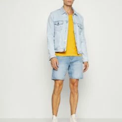 Pier One Hombre Camiseta Básica - Light Yellow 8 Pier One Hombre Camiseta Básica - Light Yellow -Ofertas Pier One Tienda 6d35e9b0c1484d5cb70b444c6c61e721