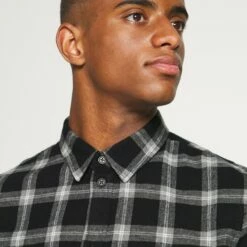 Pier One Hombre Camisa - Black -Ofertas Pier One Tienda 74165dc4368d4b1ab5ade95807e01ed9