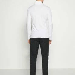 Pier One Hombre 2 PACK - Camiseta De Manga Larga - White/black -Ofertas Pier One Tienda 95a0735f1f074fd4806c6108227c824a