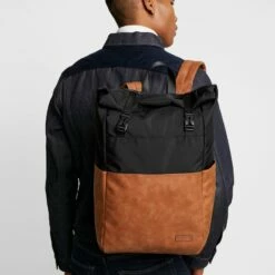 Pier One Unisexo UNISEX - Mochila - Brown/black 11 Pier One Unisexo UNISEX - Mochila - Brown/black -Ofertas Pier One Tienda 9d96aa722b5441b6937c846dec44f207