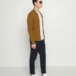 Pier One Hombre Camiseta Básica - White 8 Pier One Hombre Camiseta Básica - White -Ofertas Pier One Tienda 9e2216e86b6c4344b19d73ce84a053cc