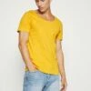 Pier One Hombre Camiseta Básica - Light Yellow 2 Pier One Hombre Camiseta Básica - Light Yellow -Ofertas Pier One Tienda a9dac411fef649fea6c2f5b0c86dba1f