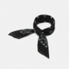 Pier One BANDANA UNISEX - Pañuelo - Black, Unisexo -Ofertas Pier One Tienda adad70d775d642238bb70734c2acf1d5