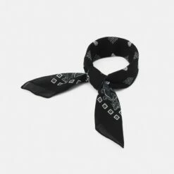 Pier One BANDANA UNISEX - Pañuelo - Black, Unisexo