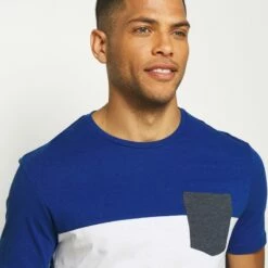 Pier One Hombre Camiseta Estampada - Light Blue -Ofertas Pier One Tienda ae57cdd88b054c2dad82443d003102dc