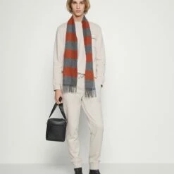 Pier One Hombre UNITED UTILITY CREW - Sudadera - Stone -Ofertas Pier One Tienda b37d34ac97424b009be26bcb17fde604