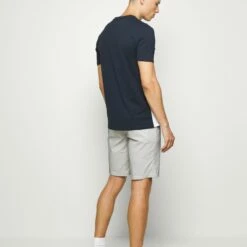 Pier One Hombre Camiseta Estampada - Dark Blue 10 Pier One Hombre Camiseta Estampada - Dark Blue -Ofertas Pier One Tienda bba969f4f7ea4e6b882399cd2982f28e