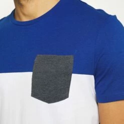 Pier One Hombre Camiseta Estampada - Light Blue -Ofertas Pier One Tienda d8cba364625c4497bf2fb6e68dc77f90