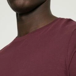 Pier One Hombre 2 PACK - Camiseta Básica - Bordeaux -Ofertas Pier One Tienda dde4a41bb87943ada78e9639f6e4c9bf