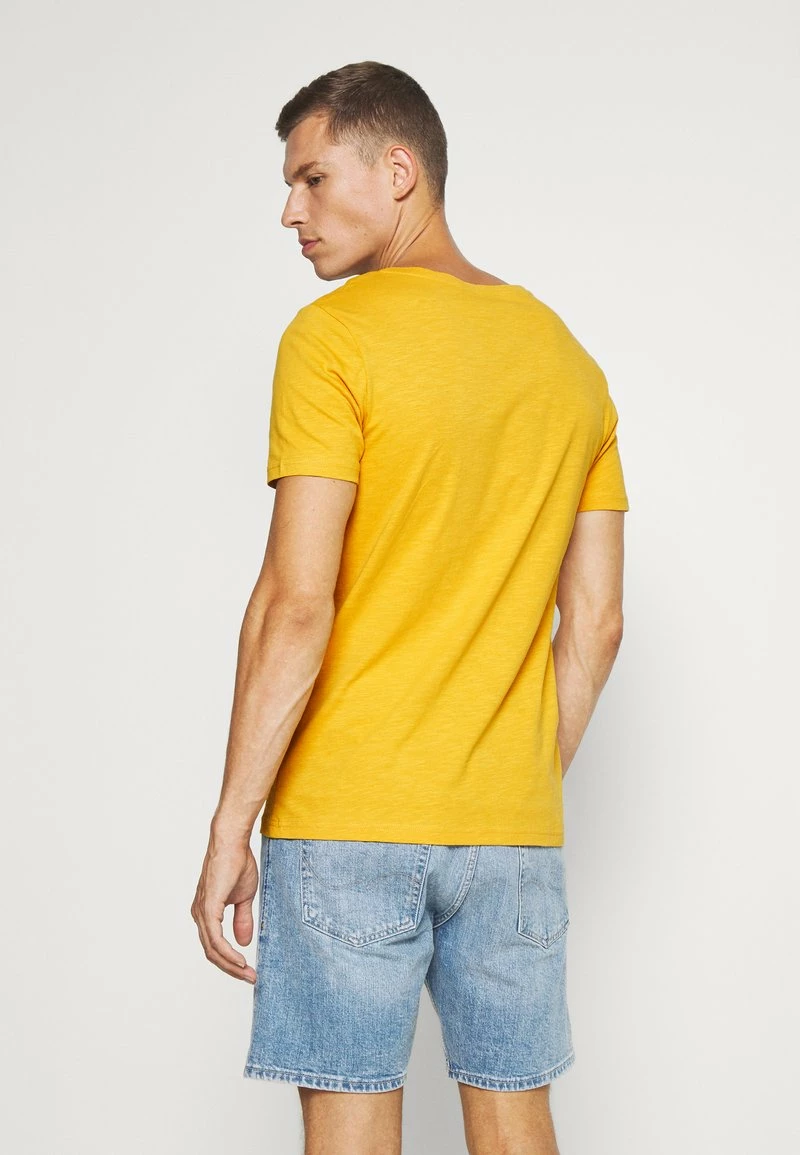 Pier One Hombre Camiseta Básica - Light Yellow 5 Pier One Hombre Camiseta Básica - Light Yellow - Imagen 3